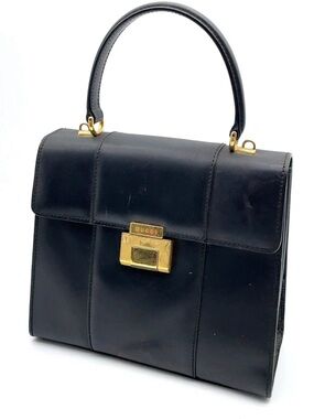 Authentic GUCCI Leather Black
2Way Handbag
